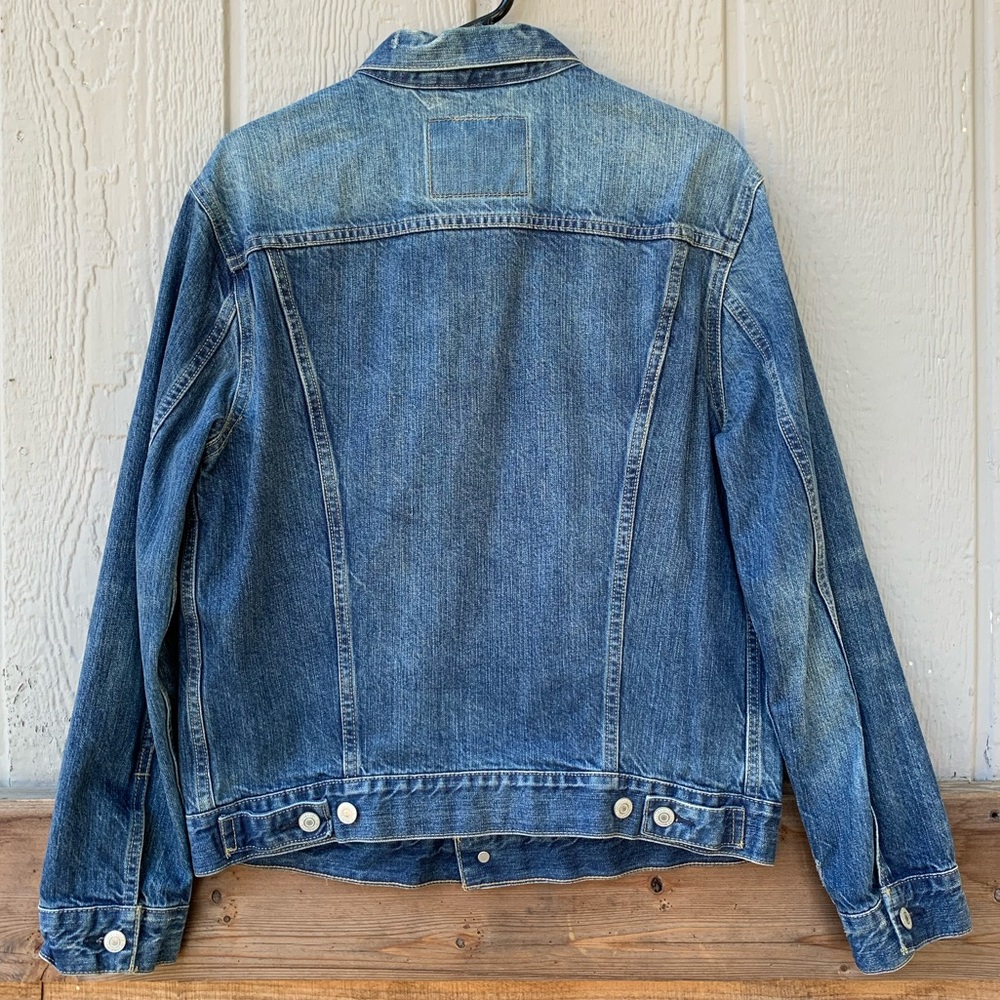 Levi’s Vintage Oversized Denim Trucker Jacket Gem